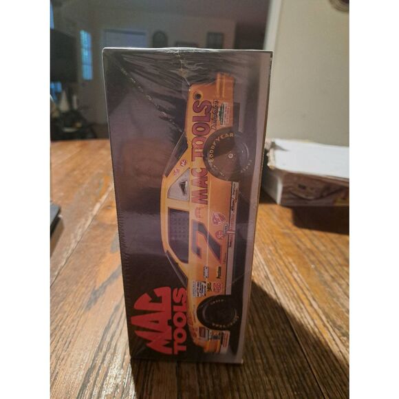 Vintage Harry Gant 7 MacTools 1:24 Chevy Lumina Model Kit Sealed Nascar Race Car - Picture 6 of 6